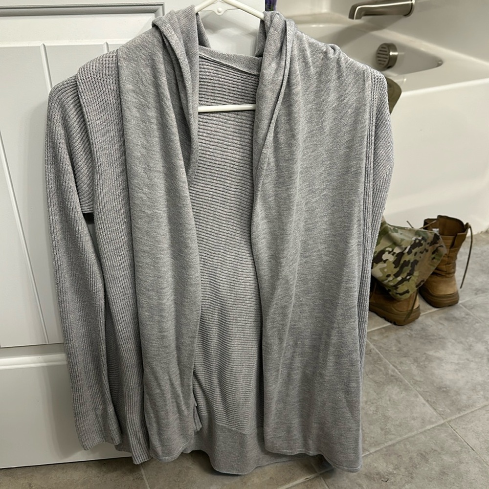 Lululemon light hoodie cardigan sweater grey open front medium